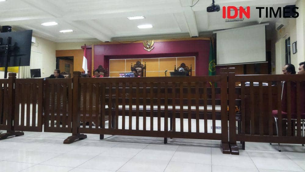 Ahli hukum pidana Universitas Indonesia Eva Achjani Zulfa menilai Jaksa Penuntut Umum mengambil risiko tinggi sidangkan kasus Zainal Muttaqin, Selasa (31/10/2023). (IDN Times/Sri.Wibisono)