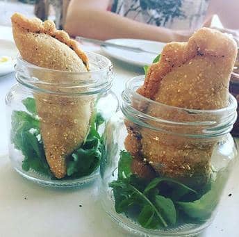 potret penyajian empanada nyentrik (reddit.com/user/Zirocrath)