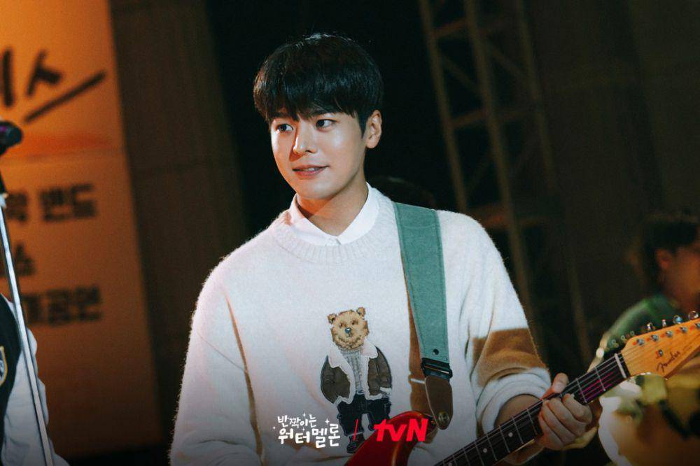 still cut drama Twinkling Watermelon (tvn.cjenm.com/twinklingwatermelon)