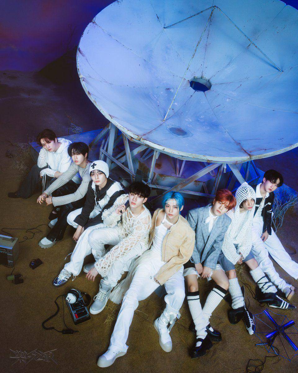 Stray Kids (x.com/jypnation)