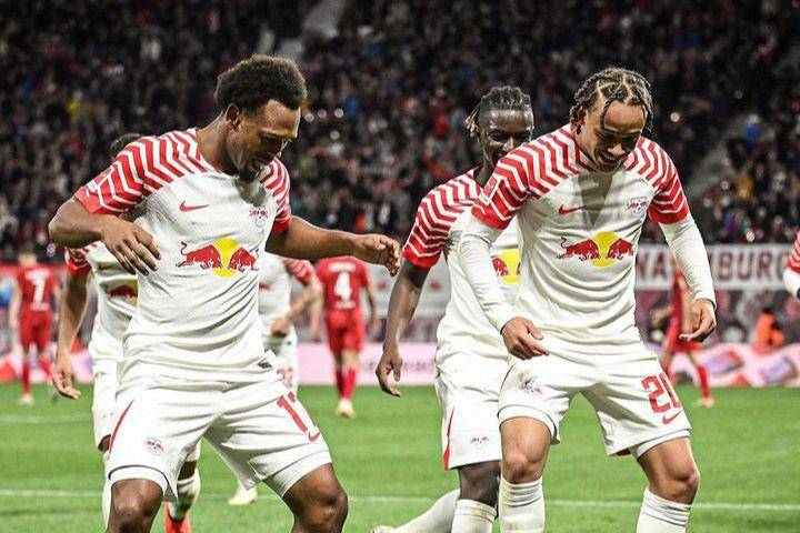 RB Leipzig sukses membantai FC Koln 6-0 di Bundesliga 2023/2024. (instagram.com/xavisimons)
