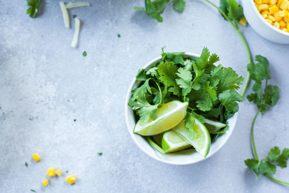 Cara Menggunakan Daun Ketumbar yang Bikin Masakan Jadi Lebih Sedap