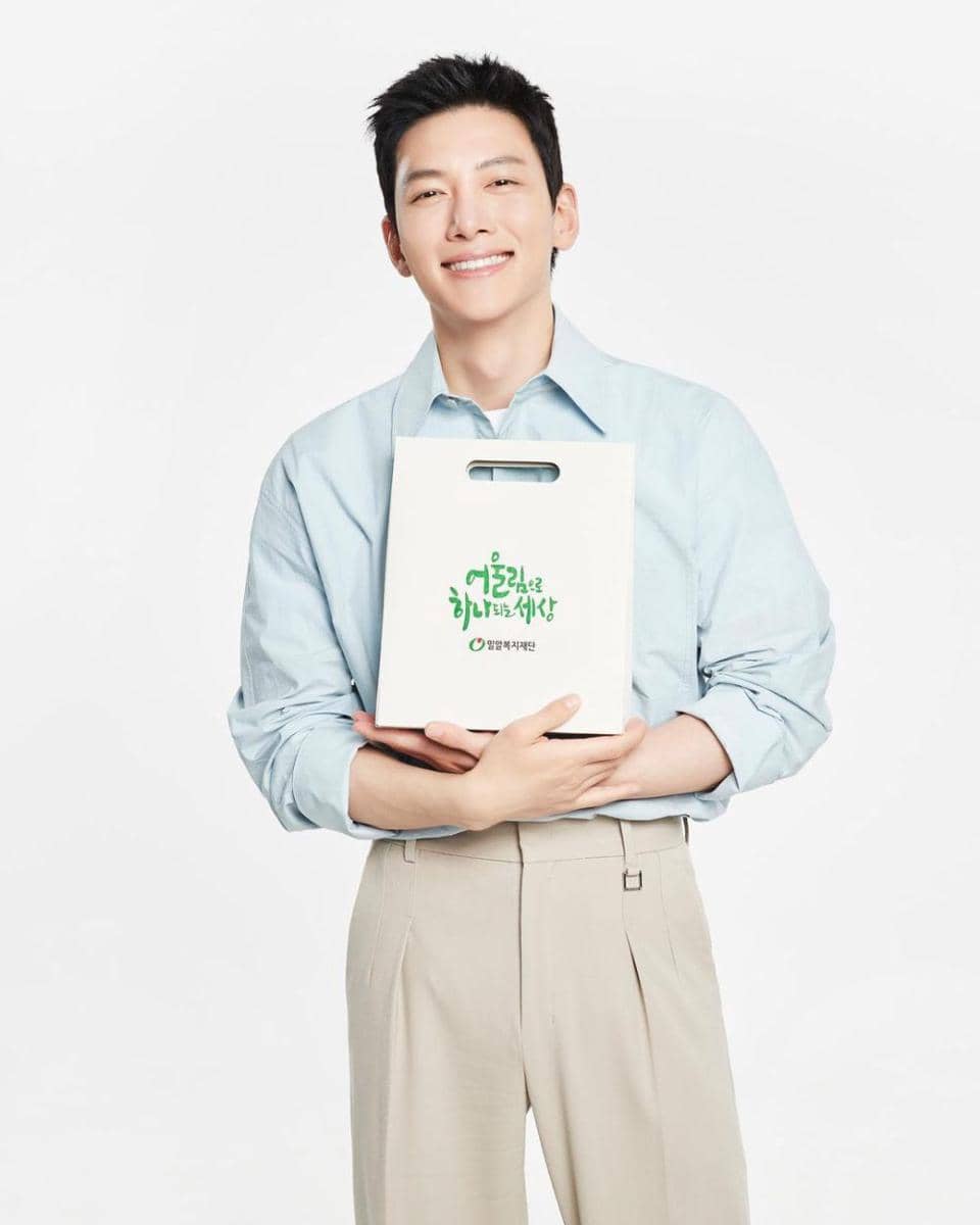 Ji Chang Wook (instagram.com/jichangwook)