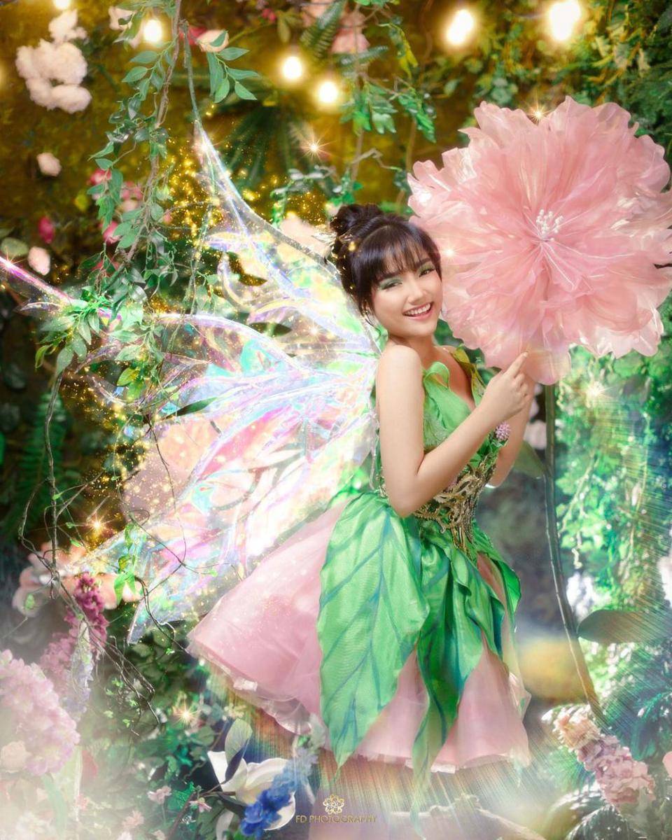 potret Fuji cosplay jadi Tinkerbell (instagram.com/fuji_an)