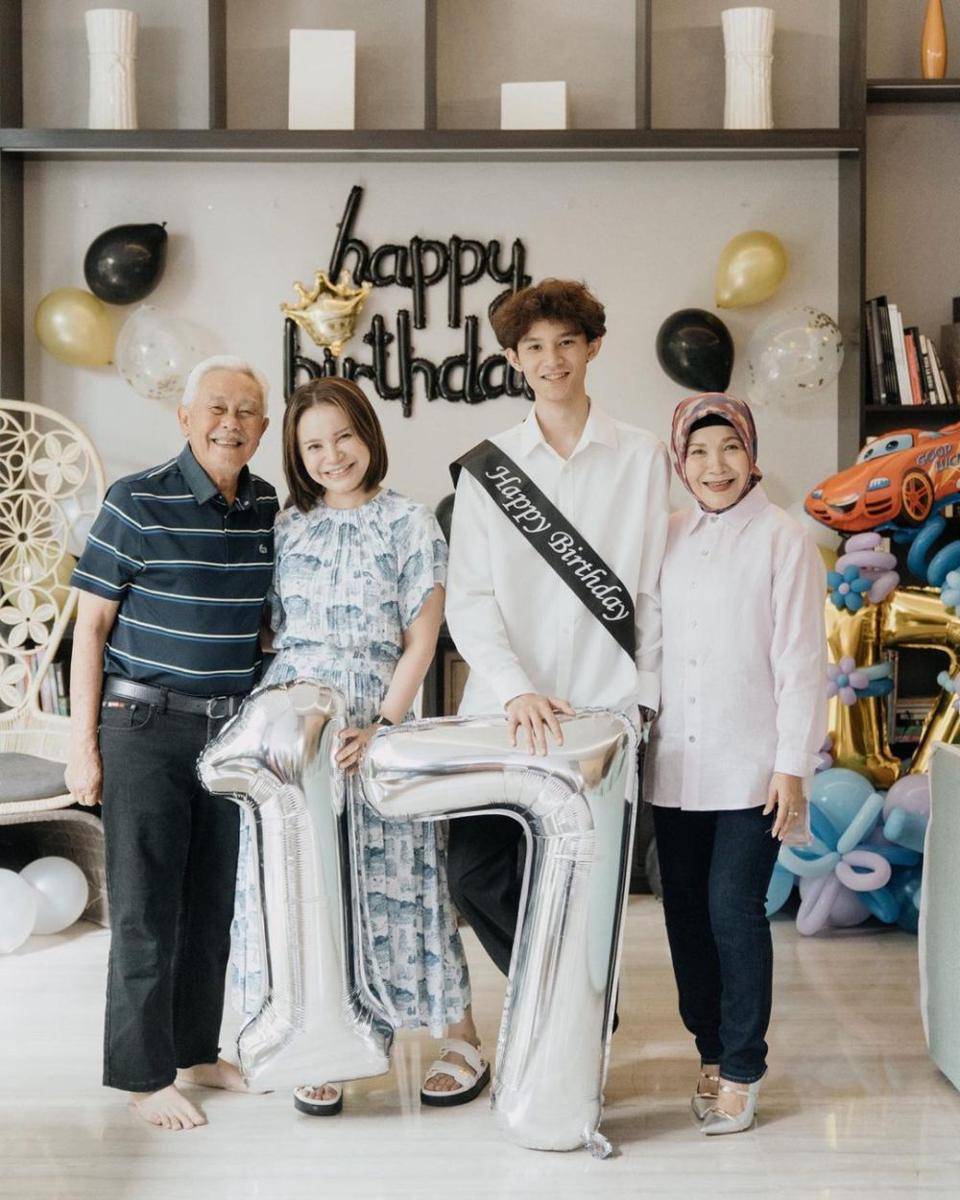 potret keluarga Rossa (instagram.com/itsrossa910)