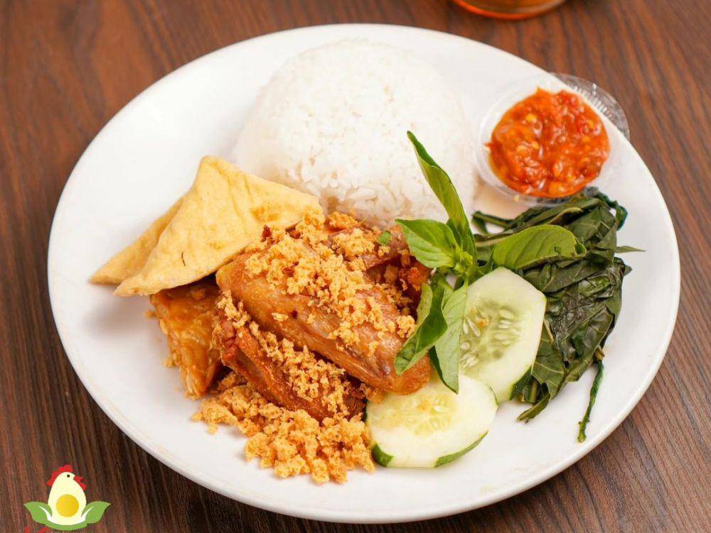 Ayam Goreng Kemangi (instagram.com/ayamkemangi)