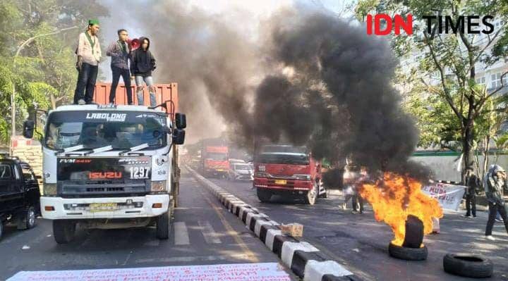 Marak Demo Mahasiswa di Makassar Macetkan Jalan, Polisi: Ada Batasnya