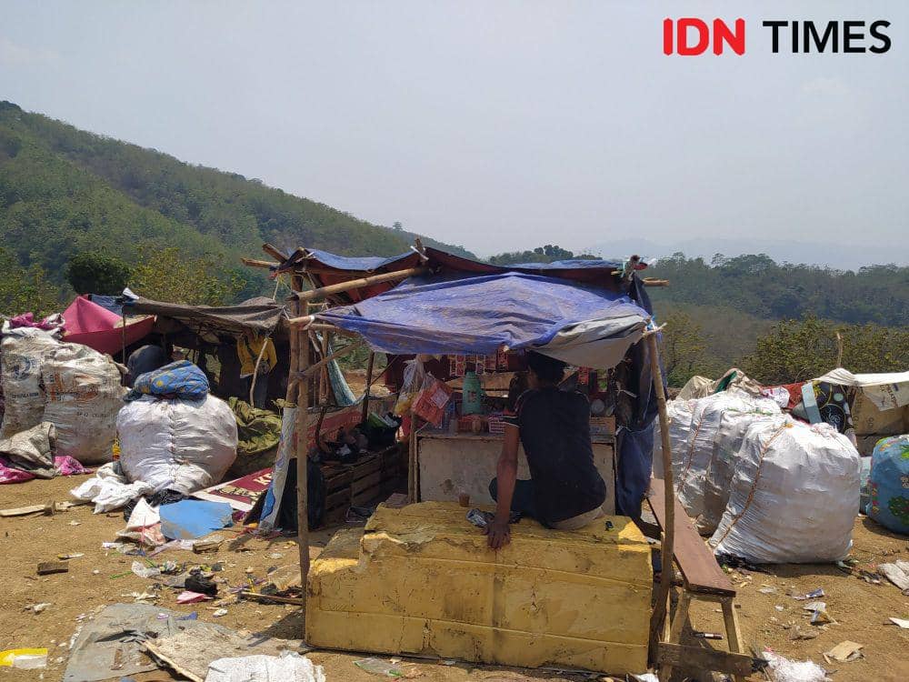 Cara Truk Akali Hindari Larangan Buang Sampah Organik ke TPA Sarimukti