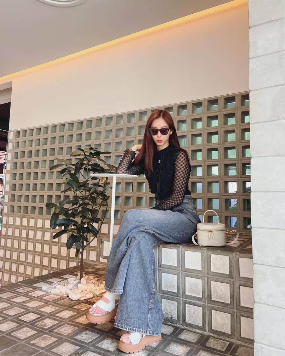Yuko Araki (instagram.com/yuuuuukko_)