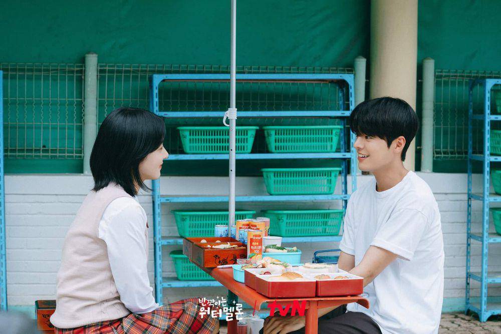 Seol In Ah dan Ryeo Un di Twinkling Watermelon (dok. tvN/Twinkling Watermelon)