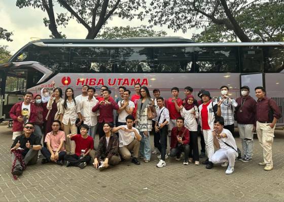 Potret Keberangkatan Fabienne Nicole ke Ajang Miss Universe 2023 (Instagram.com/dpidamuofficial)