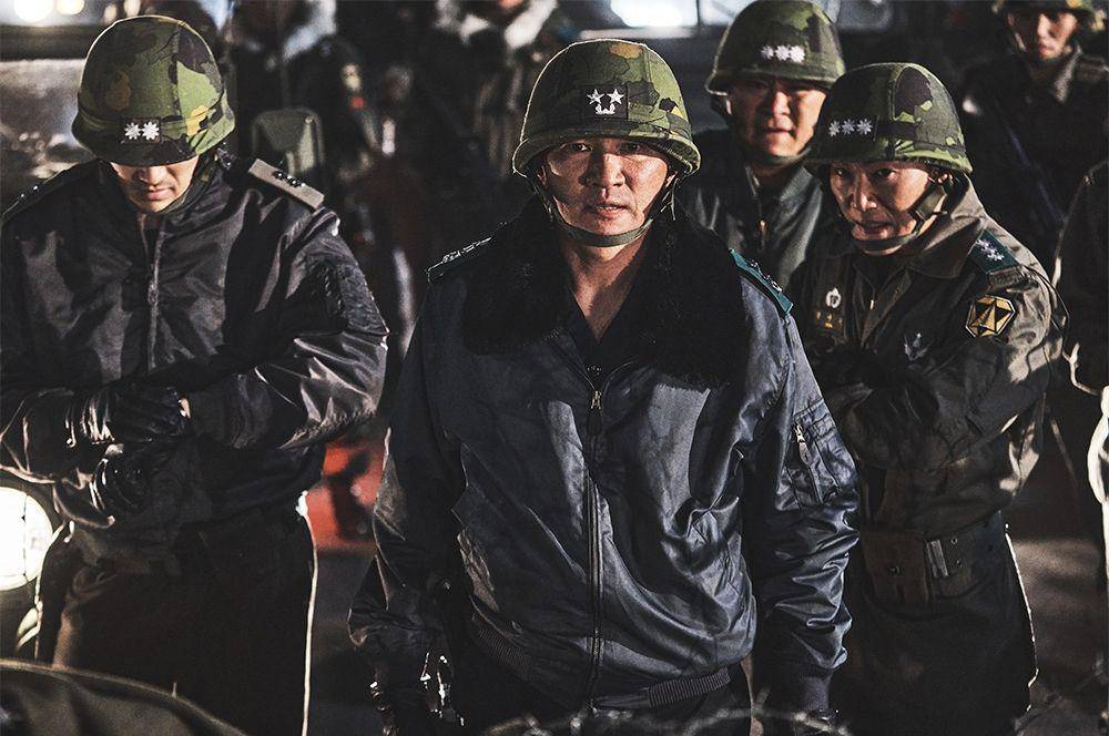 cuplikan Hwang Jung Min di film Seoul Spring (instagram.com/plusm_entertainment)