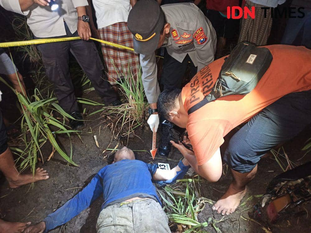 Seorang petani di Desa Ngancar, Kecamatan Pitu, Kabupaten Ngawi tewas tersambar petir. IND Times/ Istimewa.