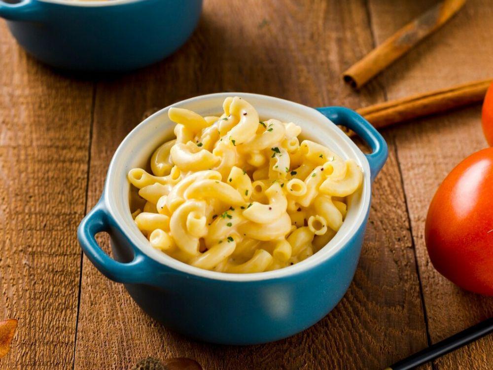 5 Cara Mengatasi Mac and Cheese yang Terlalu Ngeju biar Gak Enek