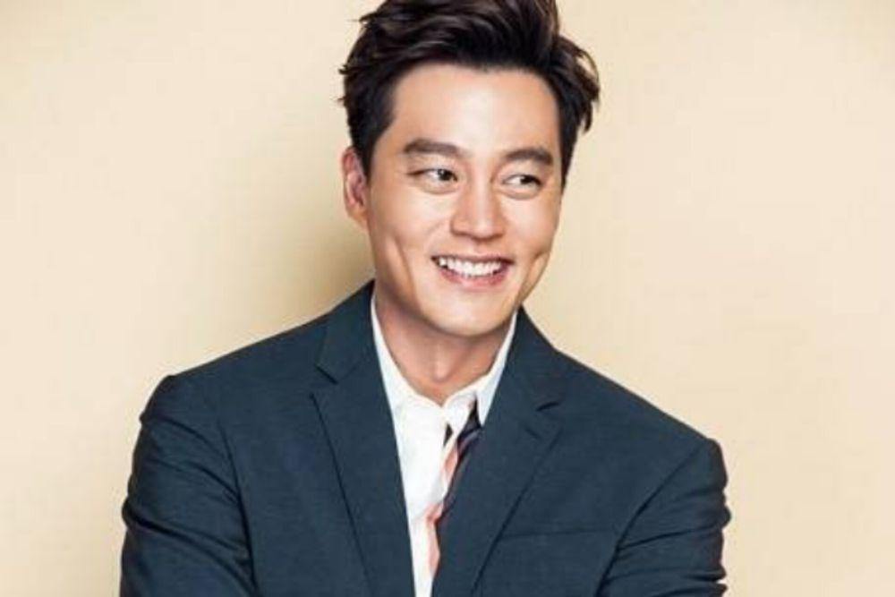 Aktor Lee Soo Jin Resmi Tanda Tangan Kontrak dengan Agensi Antenna