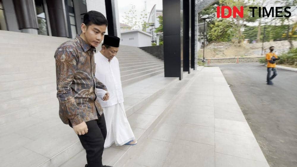 PKB Jateng Mencak-Mencak Mbah Munif Ketemu Gibran di Solo