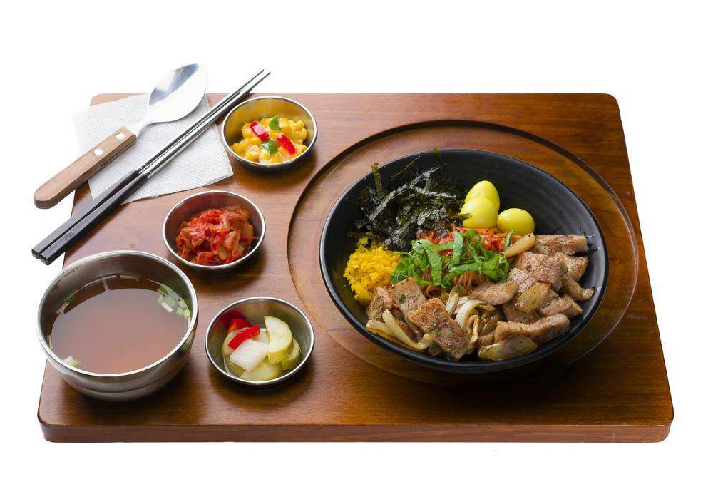 ilustrasi bibimbap (pixabay.com/deligraphy)