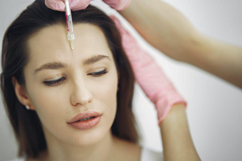 Daxxify Vs. Botox, Treatment Mana yang Lebih Baik untukmu?