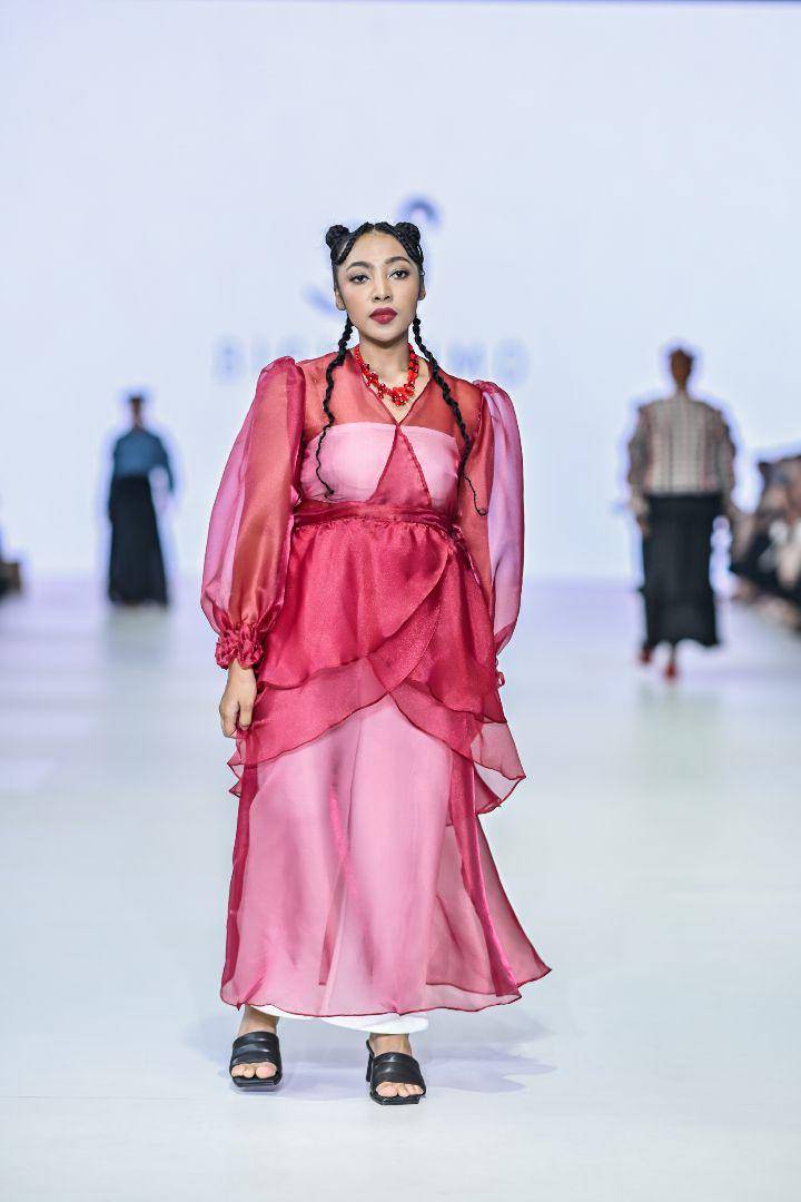 Koleksi Bigissimo di Jakarta Fashion Week 2024 (Dok. Jakarta Fashion Week/Dandy Hendrata)