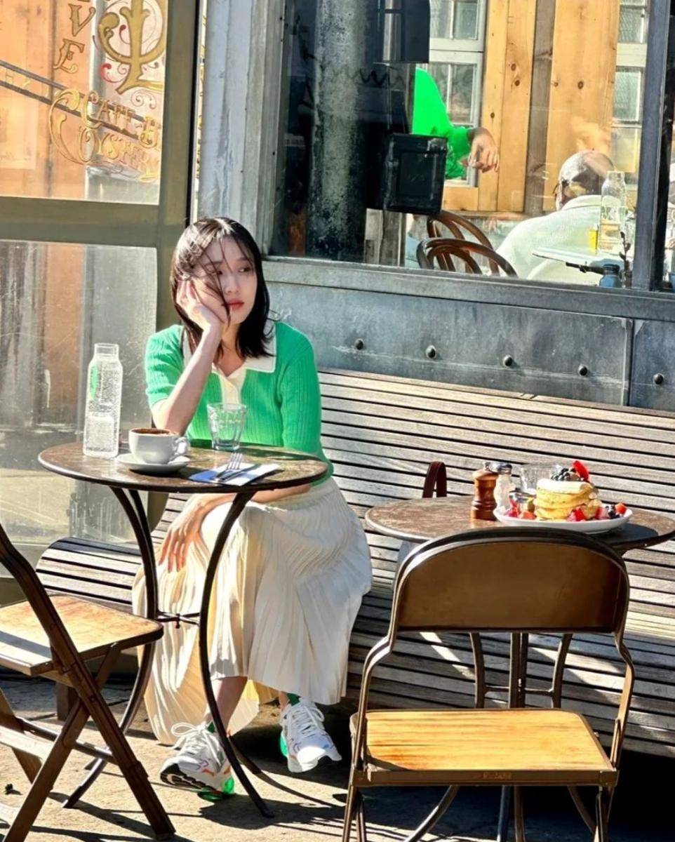 ide OOTD ala Park Eun Bin (instagram.com/eunbining0904)