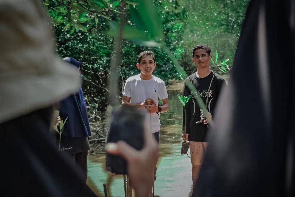 Ilustrasi Pendekatan Persuasif (instagram.com/tre_engga)