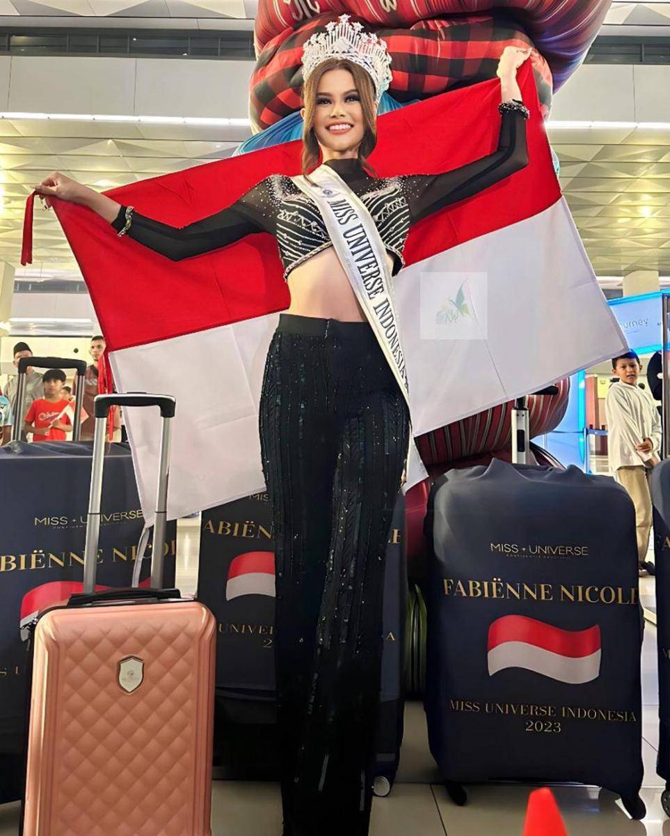 Potret Keberangkatan Fabienne Nicole ke Ajang Miss Universe 2023 (Instagram.com/dpidamuofficial)