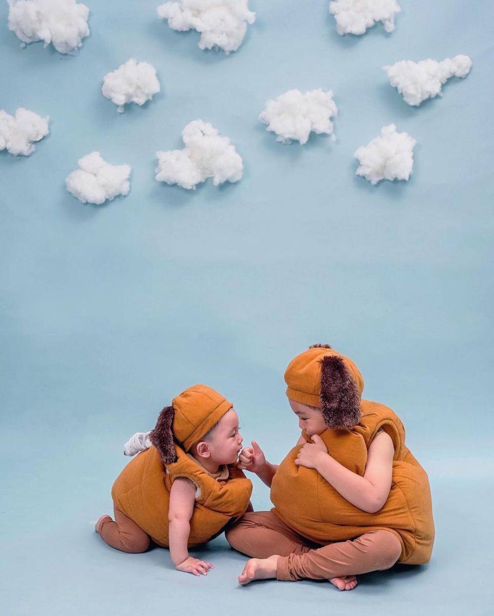 potret keluarga Chef Arnold cosplay jadi karakter film Toy Story (instagram.com/tiffanysoetanto)