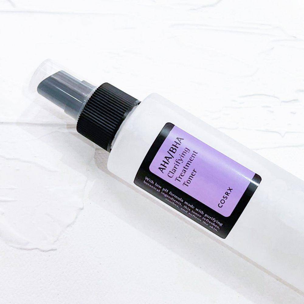 COSRX AHA/ BHA Clarifying Treatment Toner (instagram.com/cosrx_indonesia)