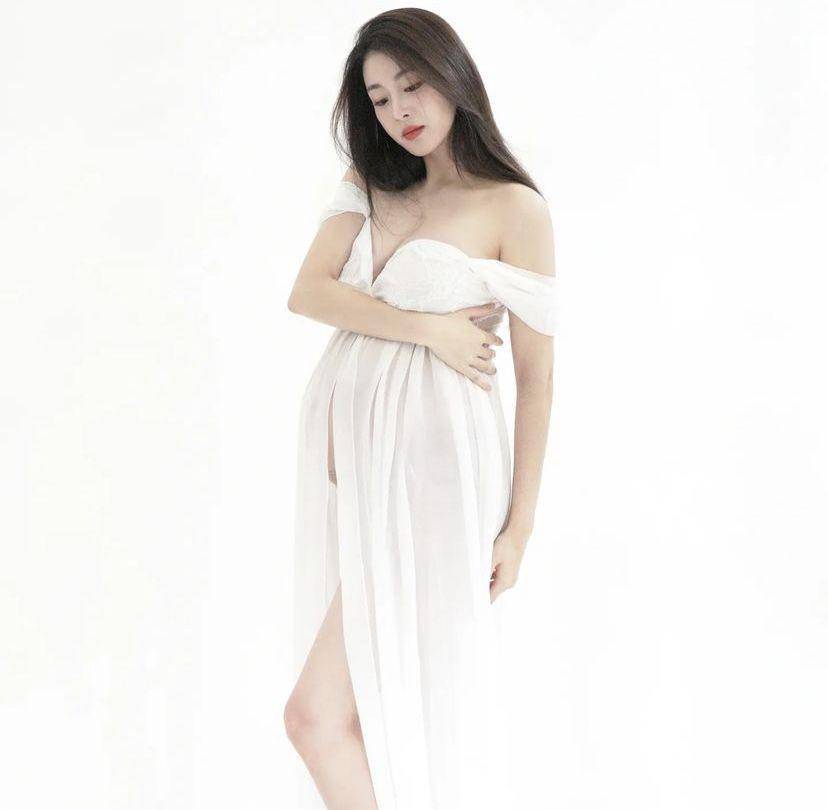 maternity shoot Kang Sora (Instagram.com/reveramess_)
