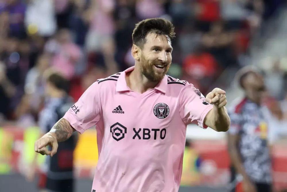 Lionel Messi Raih Best FIFA Award untuk Ketiga Kalinya