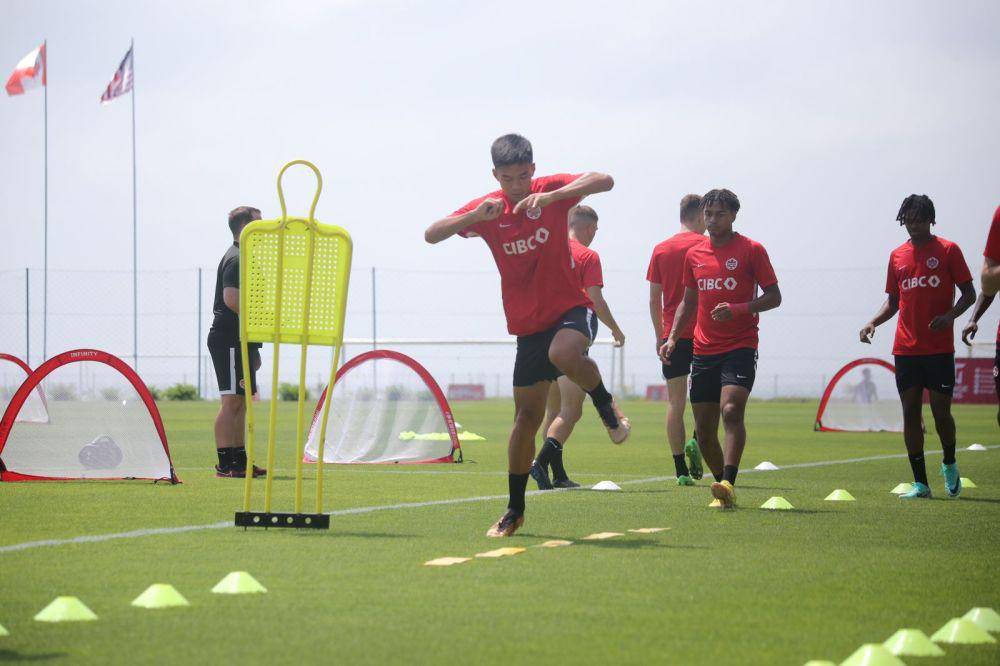 Potret salah satu tim peserta Piala Dunia U-17 berlatih di Bali. (Dok. LOC).