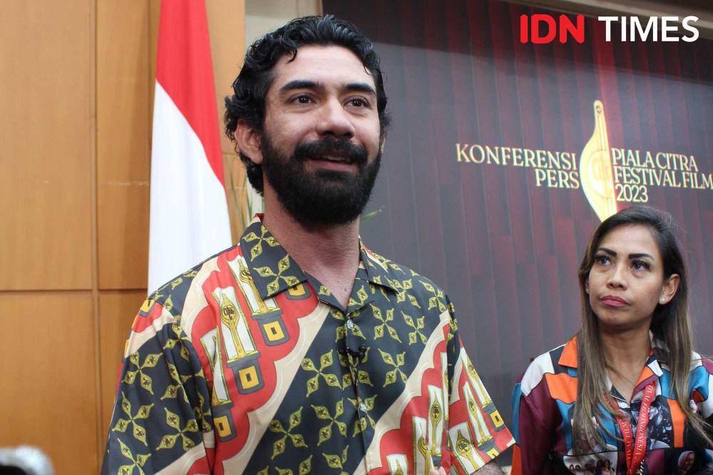 Reza Rahadian di konferensi pers FFI 2023 pada Rabu (02/11/2023). (IDN Times/Ines Suseno)