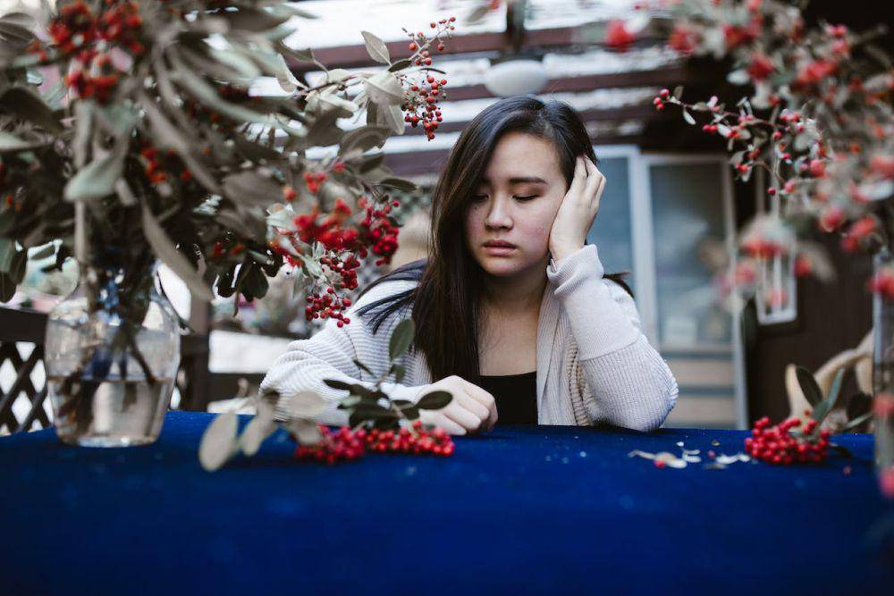 ilustrasi merasa sedih (pexels.com/RDNE Stock project)