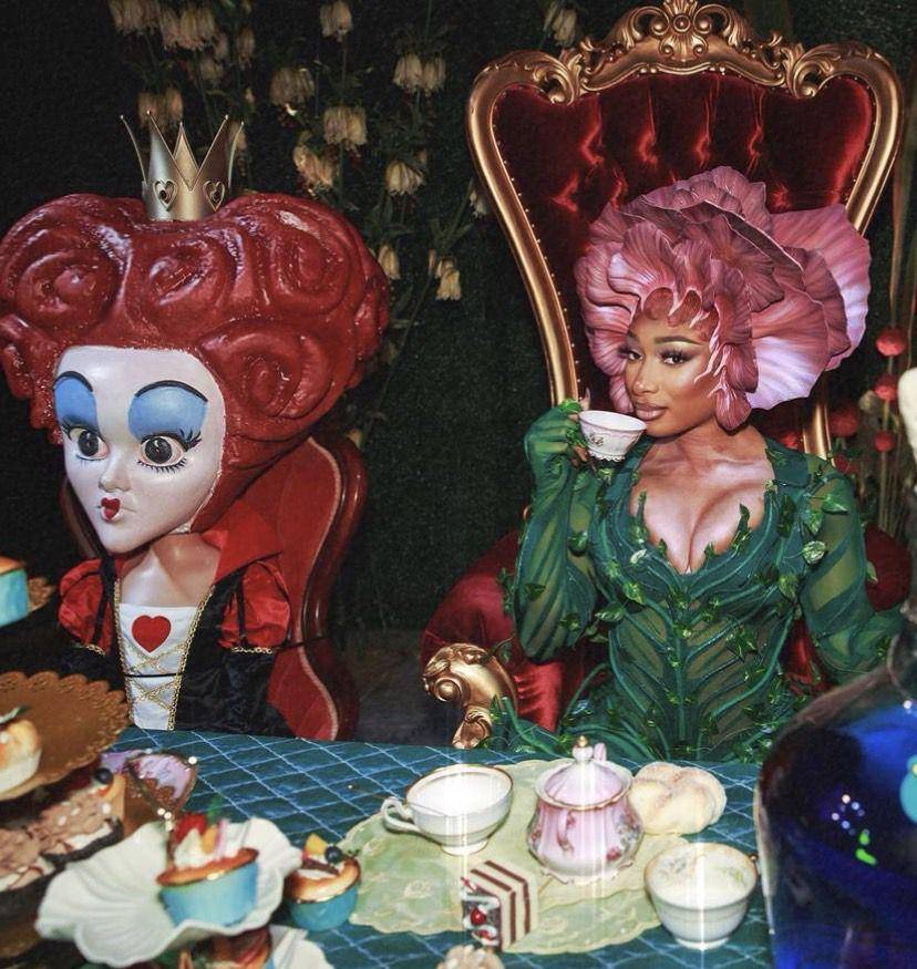potret Megan Thee Stallion saat Halloween 2023 (instagram.com/theestallion)
