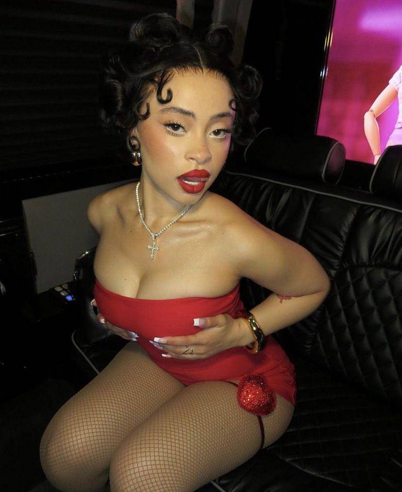 potret Ice Spice cosplay jadi Betty Boop saat Halloween (instagram.com/icespice)
