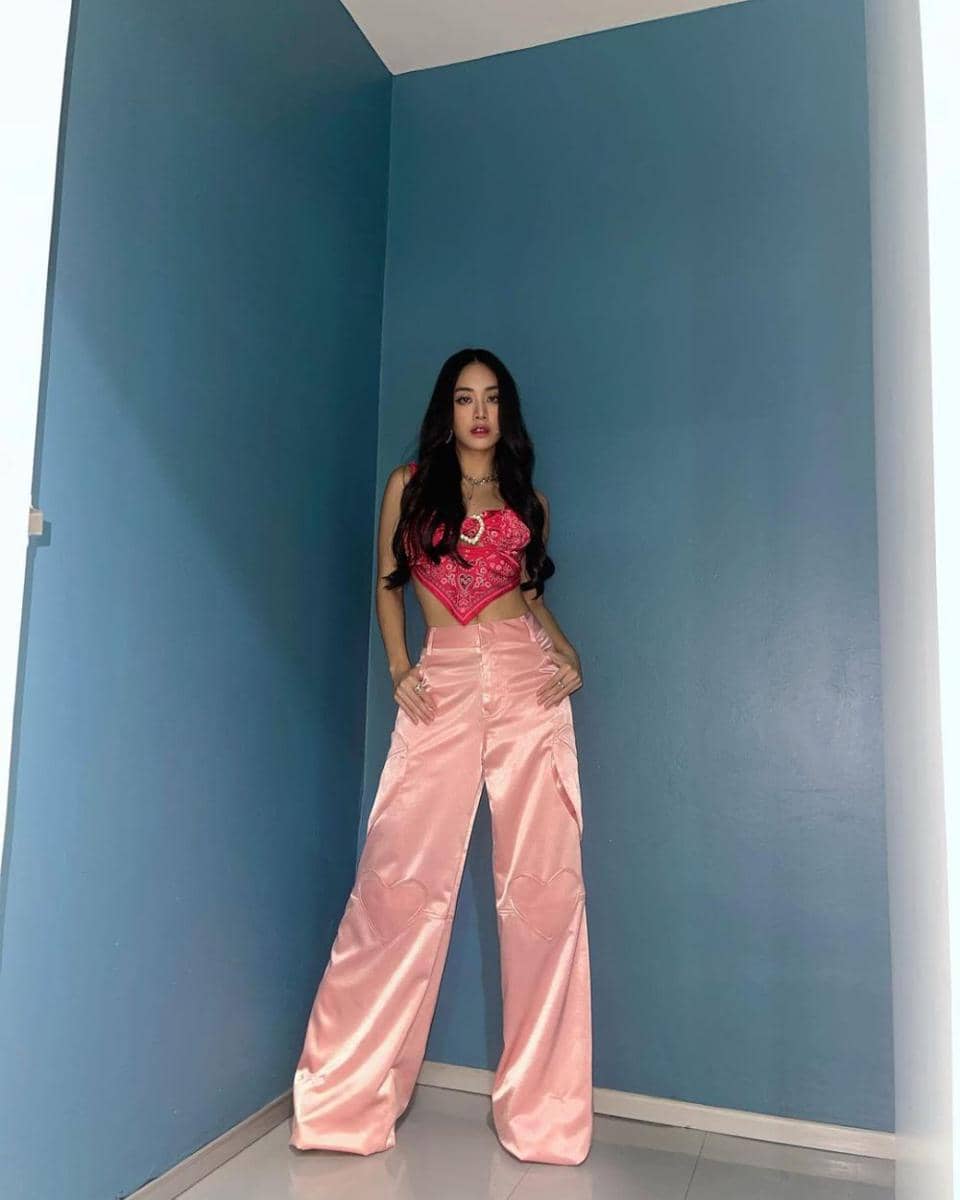 Mind 4EVE (instagram.com/_.tiya_)