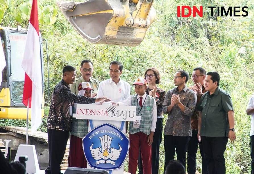 Presiden Jokowi lakukan groundbreaking revitalisasi SDN 020 Sepaku ke lokasi lebih baik (IDN Times/Ervan)