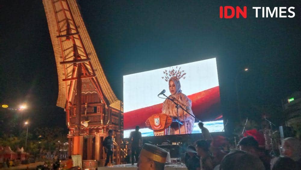 Fatmawati Rusdi menyampaikan pidato perpisahan usai mundur dari jabatan Wali Kota Makassar, Kamis (2/11/2023). IDN Times/Ashrawi Muin