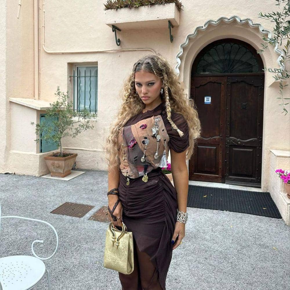 Elyanna (instagram.com/elyanna)