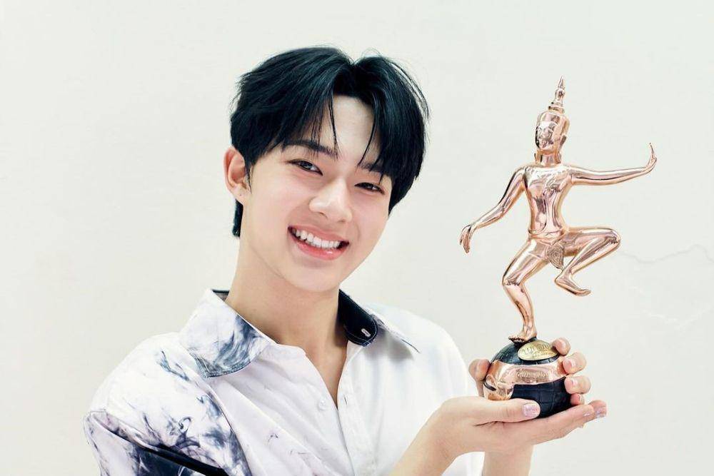 NuNew Chawarin memenangkan penghargaan Nataraja Awards 2023. (instagram.com/new_cwr)