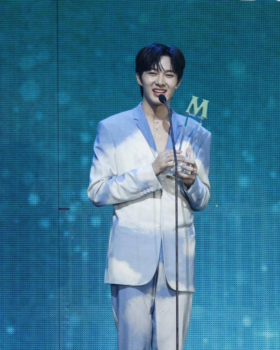NuNew Chawarin memenangkan penghargaan Mint Awards 2022. (twitter.com/mintmag_th)