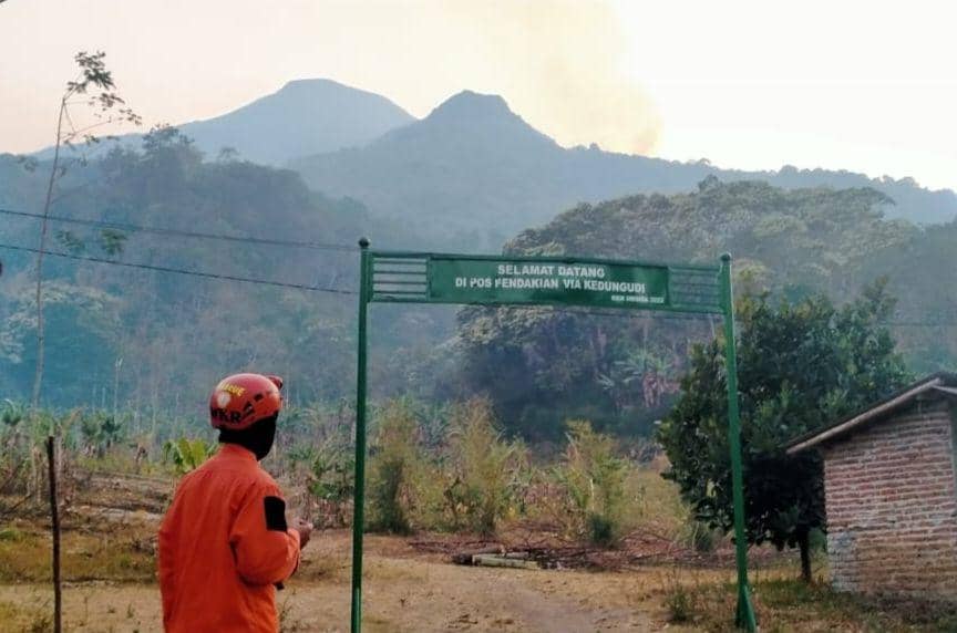 Ada 22 Titik Api Karhutla Gunung Penanggungan