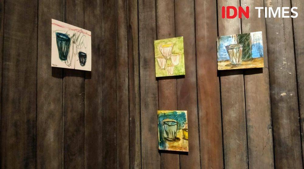 Karya yang dipajang dalam pameran tunggal Franky Pandana (IDN Times/Eko Agus Herianto)