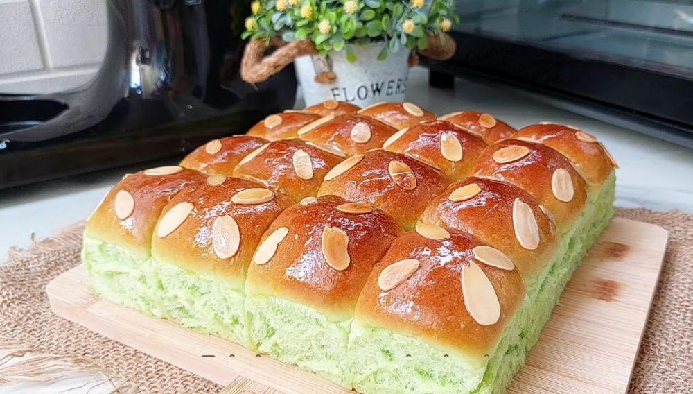 Resep Roti Sobek Pandan Gula Melaka, Lumer Sekali Gigitan!