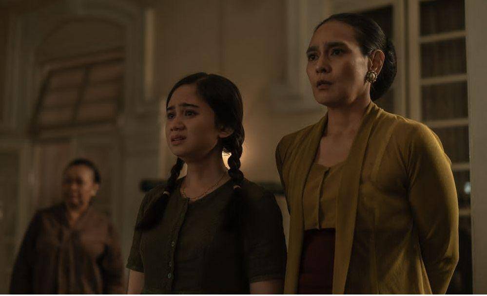 Rukayah dan Ibunya (dok. Netflix/Gadis Kretek)