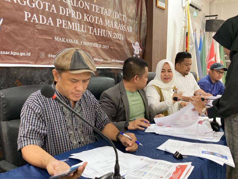 KPU Makassar menetapkan daftar caleg tetap (DCT) Pileg 2024. Dok. IDN Times/KPU Makassar