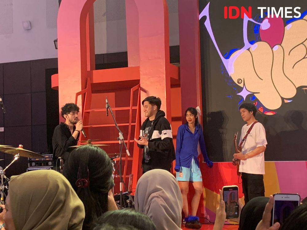Vierratale di hari pertama BeautyFest Asia Surabaya 2023 (dok. IDN Times/Fina Wahibatun Nisa)