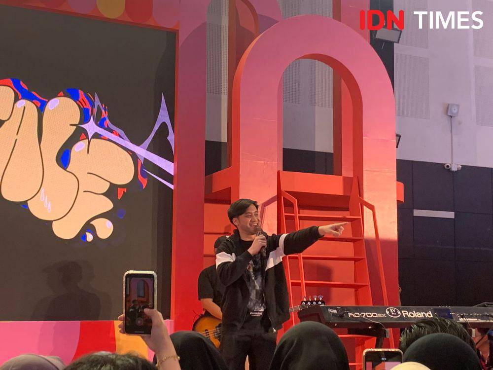 Vierratale di hari pertama BeautyFest Asia Surabaya 2023 (dok. IDN Times/Fina Wahibatun Nisa)