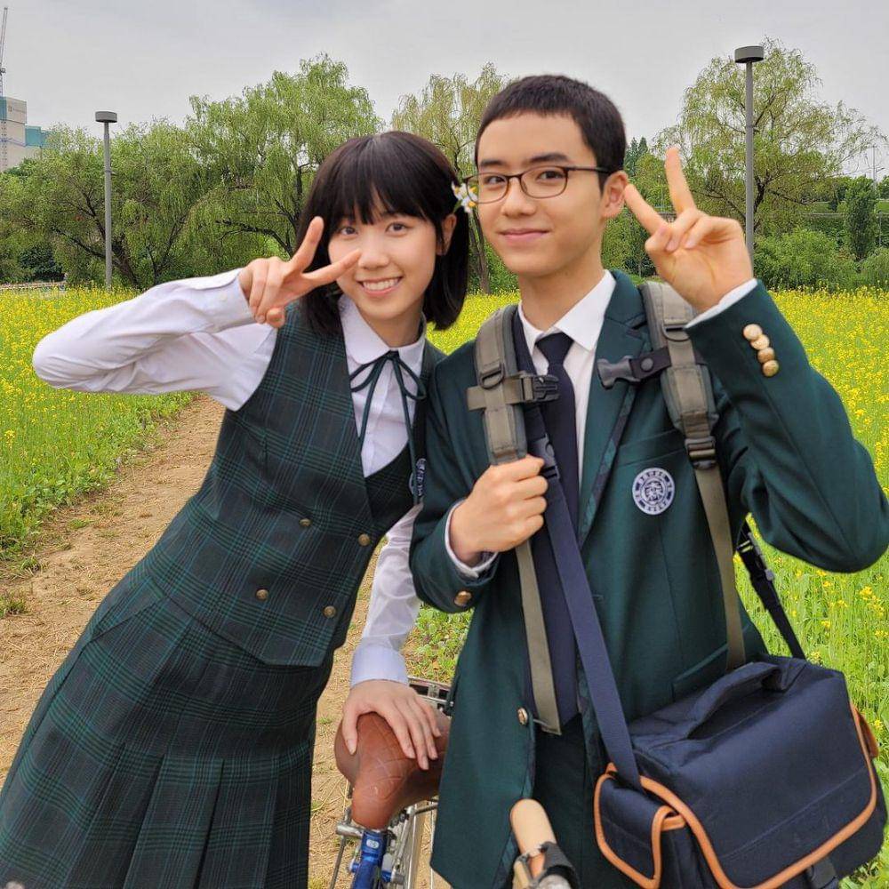 Moon Woo Jin di lokasi syuting Castaway Diva (instagram.com/mwj_mom)