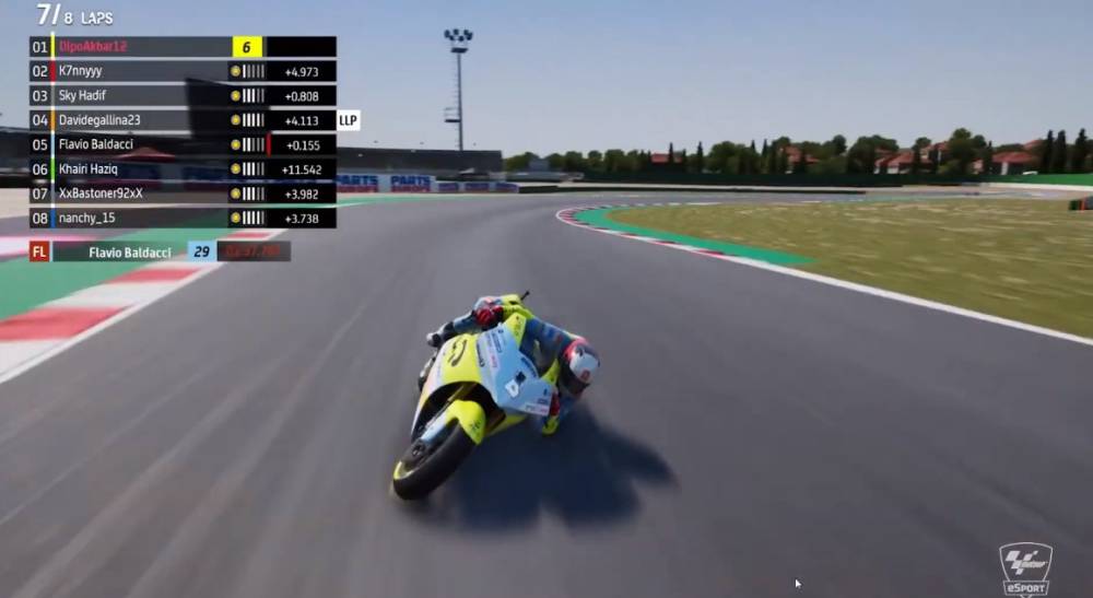 momen saat Dipo Akbar menjalani babak final MotoGP eSport Rising Stars 2023. (youtube.com/MotoGP eSport)